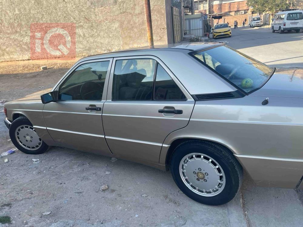 مێرسێدس بێنز E-Class